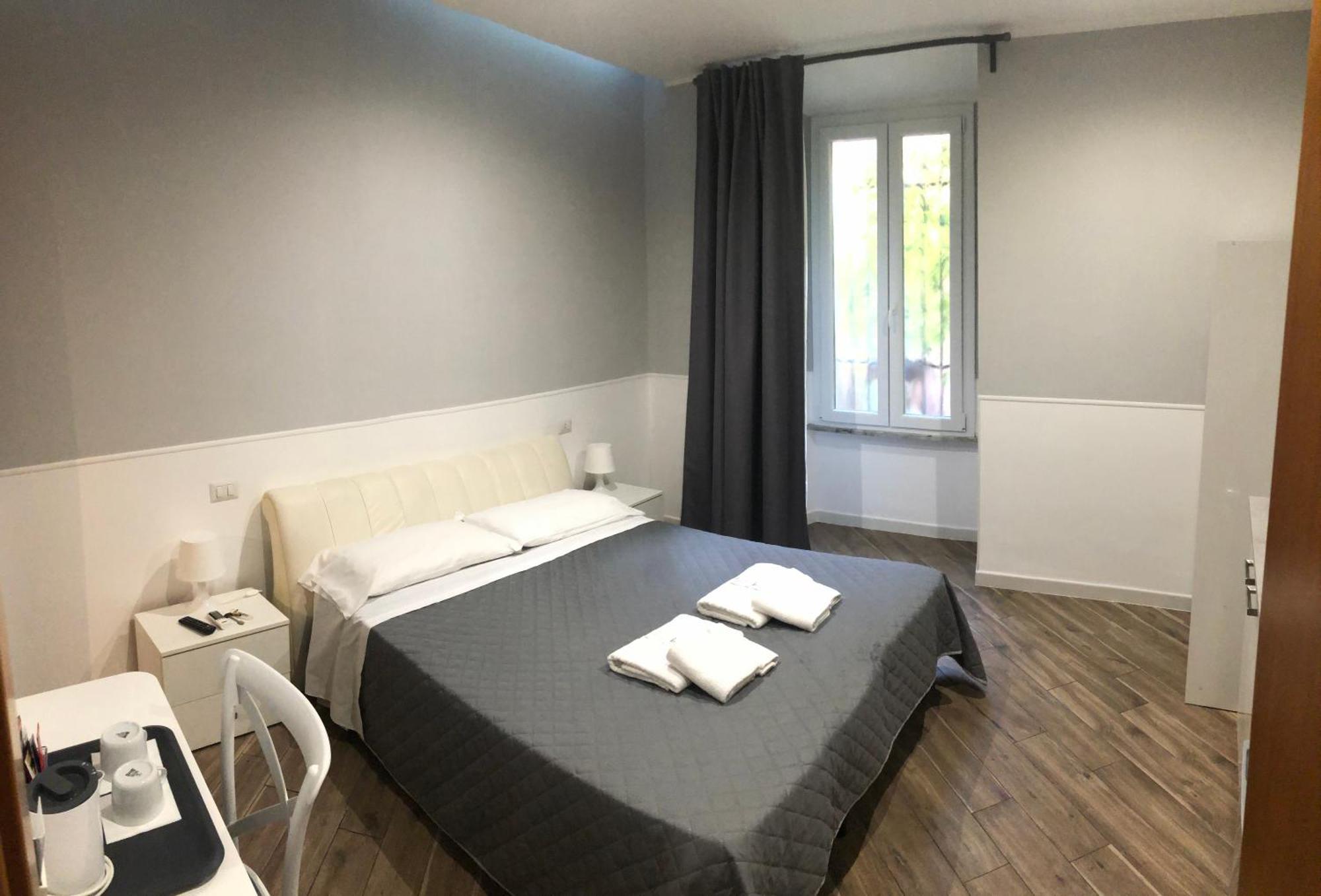 Pensionat Rent Colosseum 2*